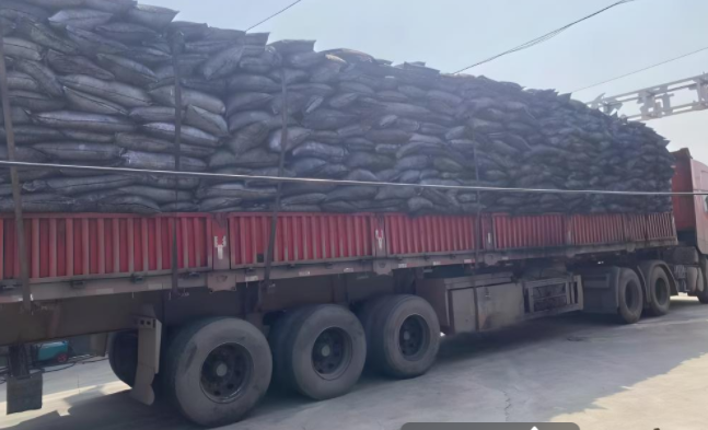 <a href=http://m.yizhonglx.com/zzhxt/ target=_blank class=infotextkey>柱狀活性炭</a>，廢氣活性炭發(fā)車